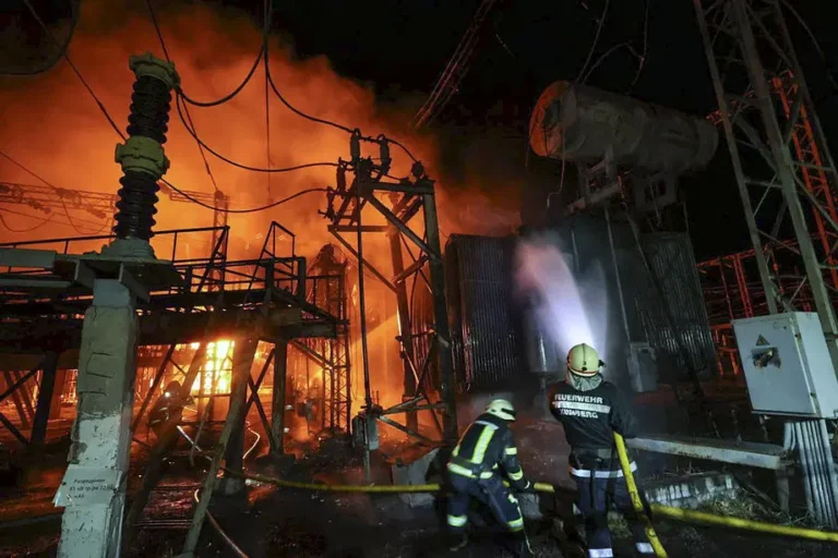 Ukraine-energy-grid-on-fire