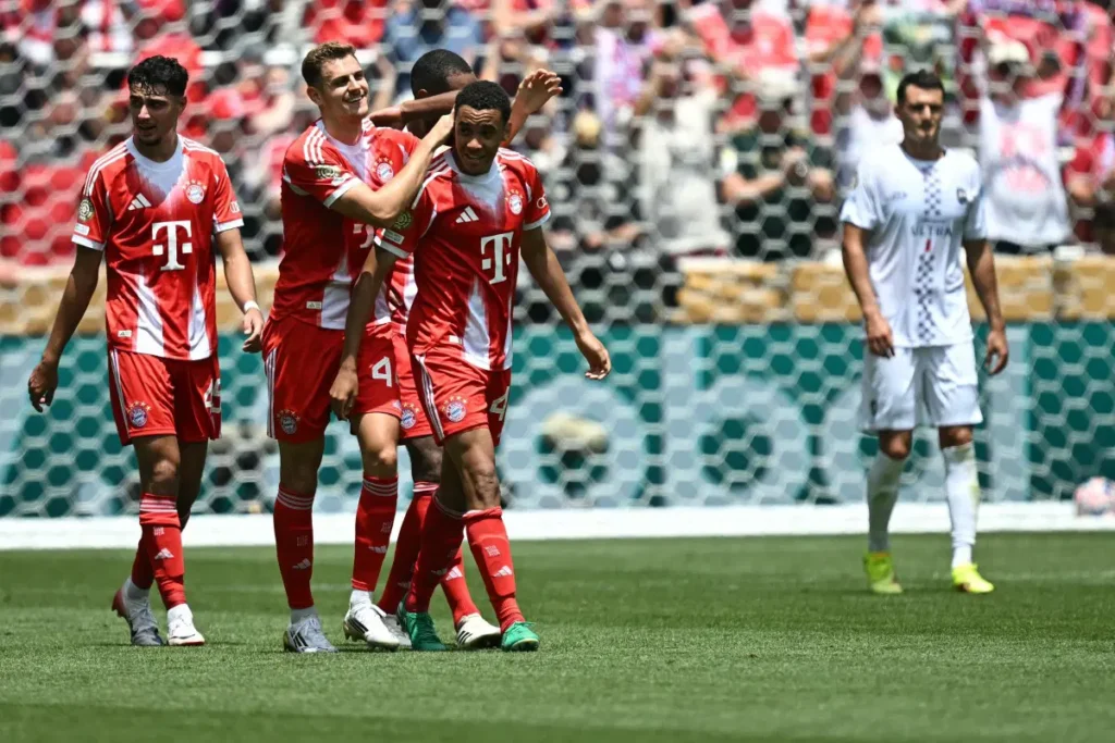 AFP__20250615__62G83M2__v1__Preview__FblWcClub2025Match02BayernAuckland