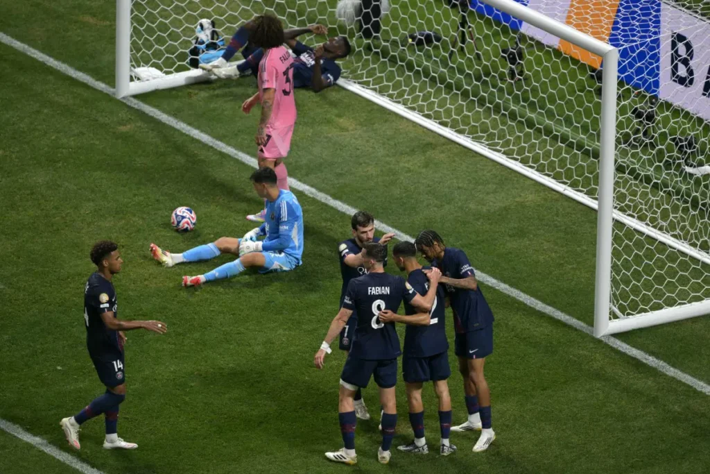 AFP__20250629__648F63F__v2__MidRes__TopshotFblWcClub2025Match51PsgInterMiami